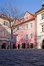 Merchant'S Yard Residence Prag Hotel
